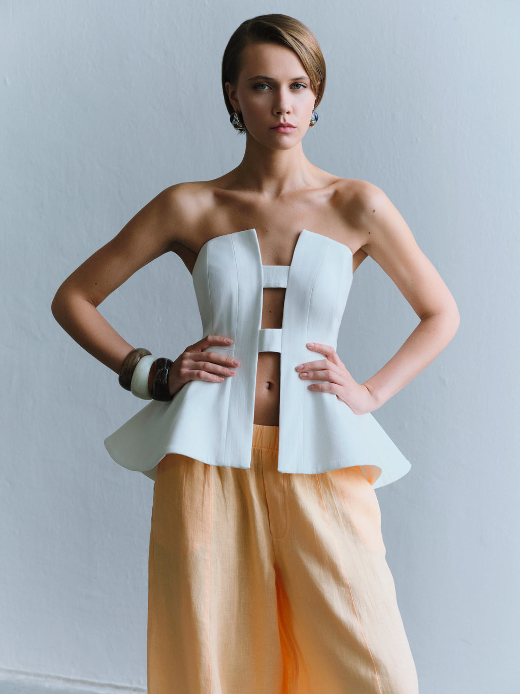 Krem Peplum Bustiyer