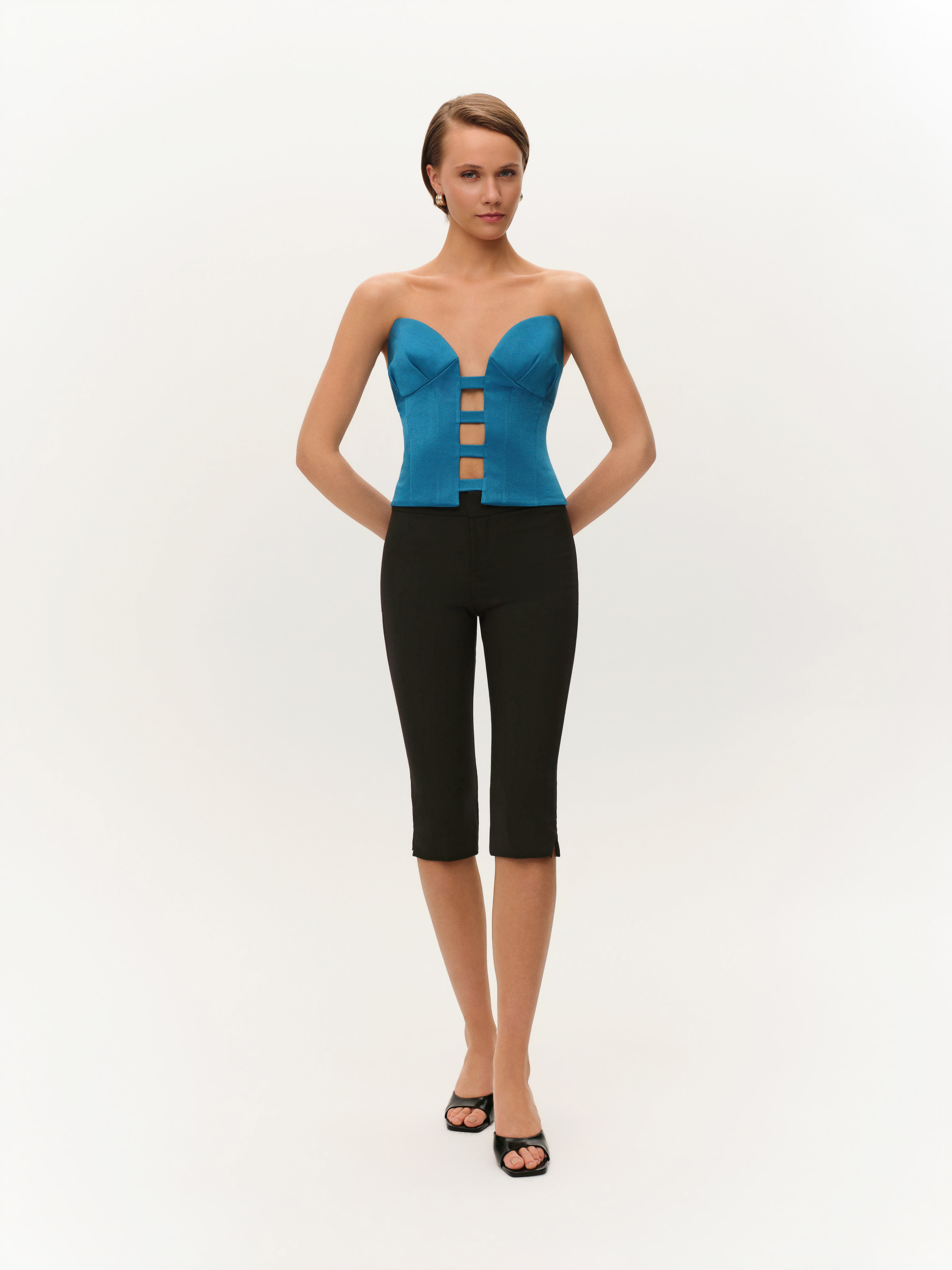Saks Mavisi Straplez Saten Korse görünüm 4 - Fe Silhouette