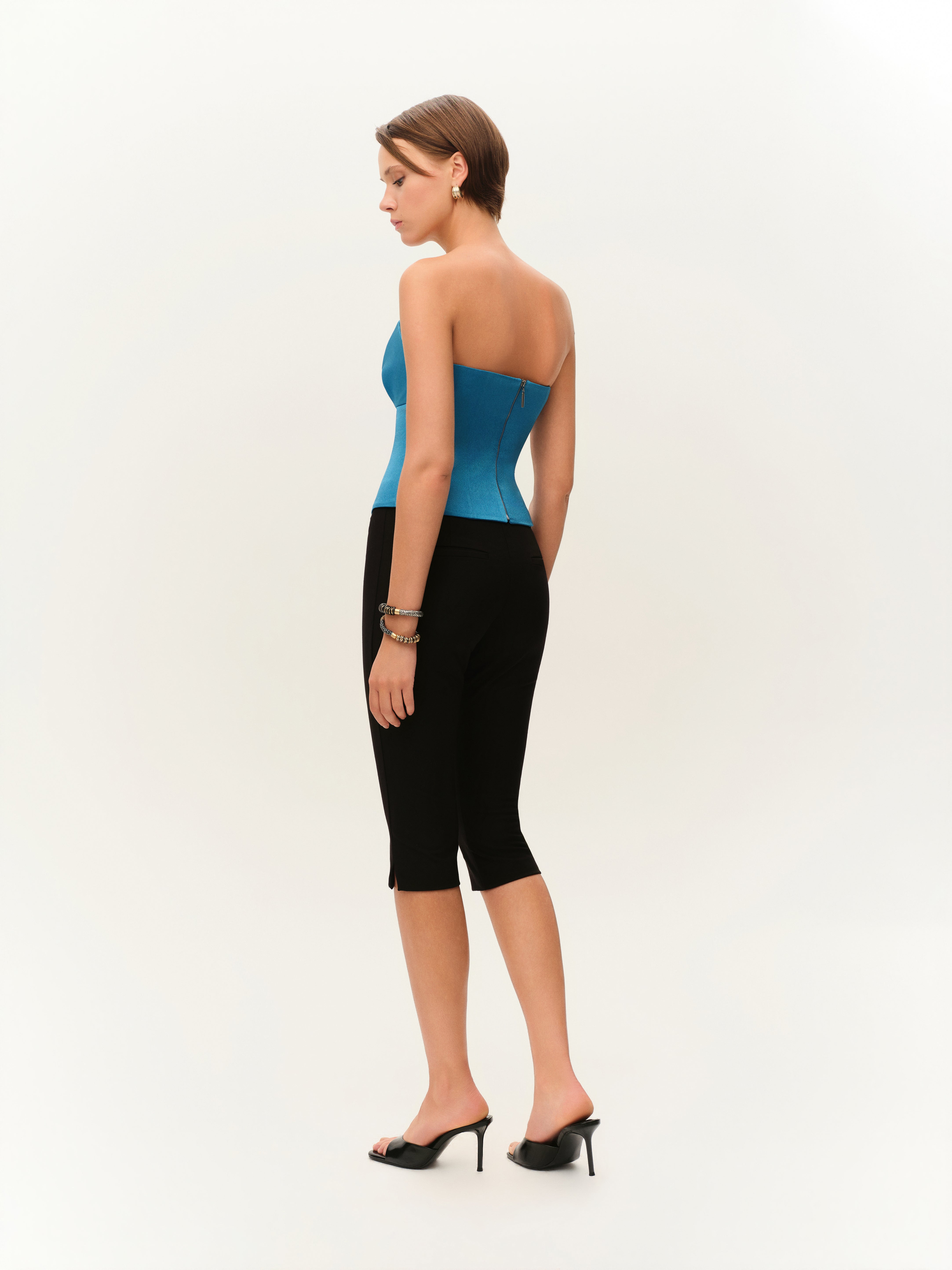 Saks Mavisi Straplez Saten Korse görünüm 5 - Fe Silhouette