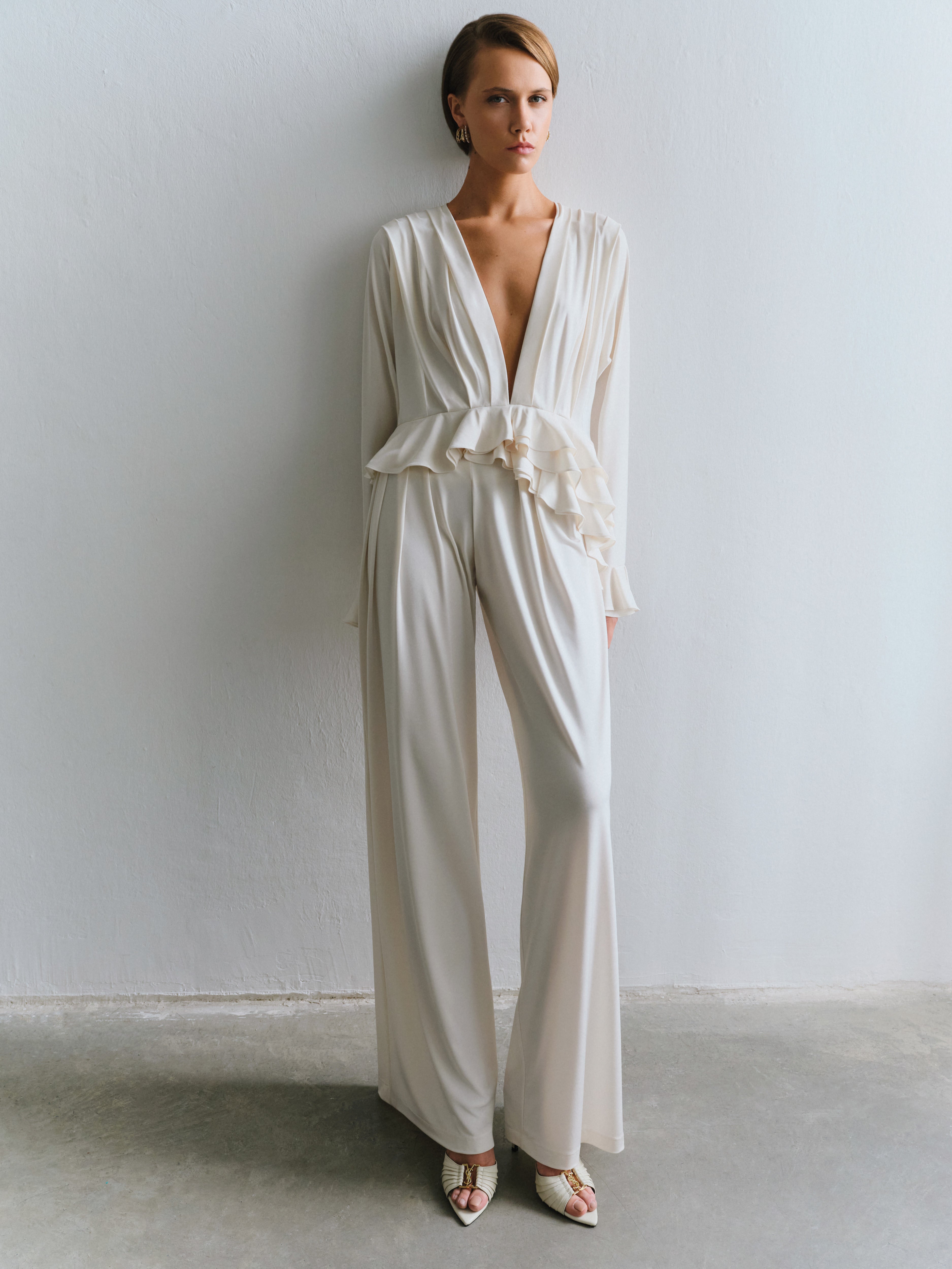 Krem Volan Detaylı Bluz & Pantolon Takım - Fe Silhouette