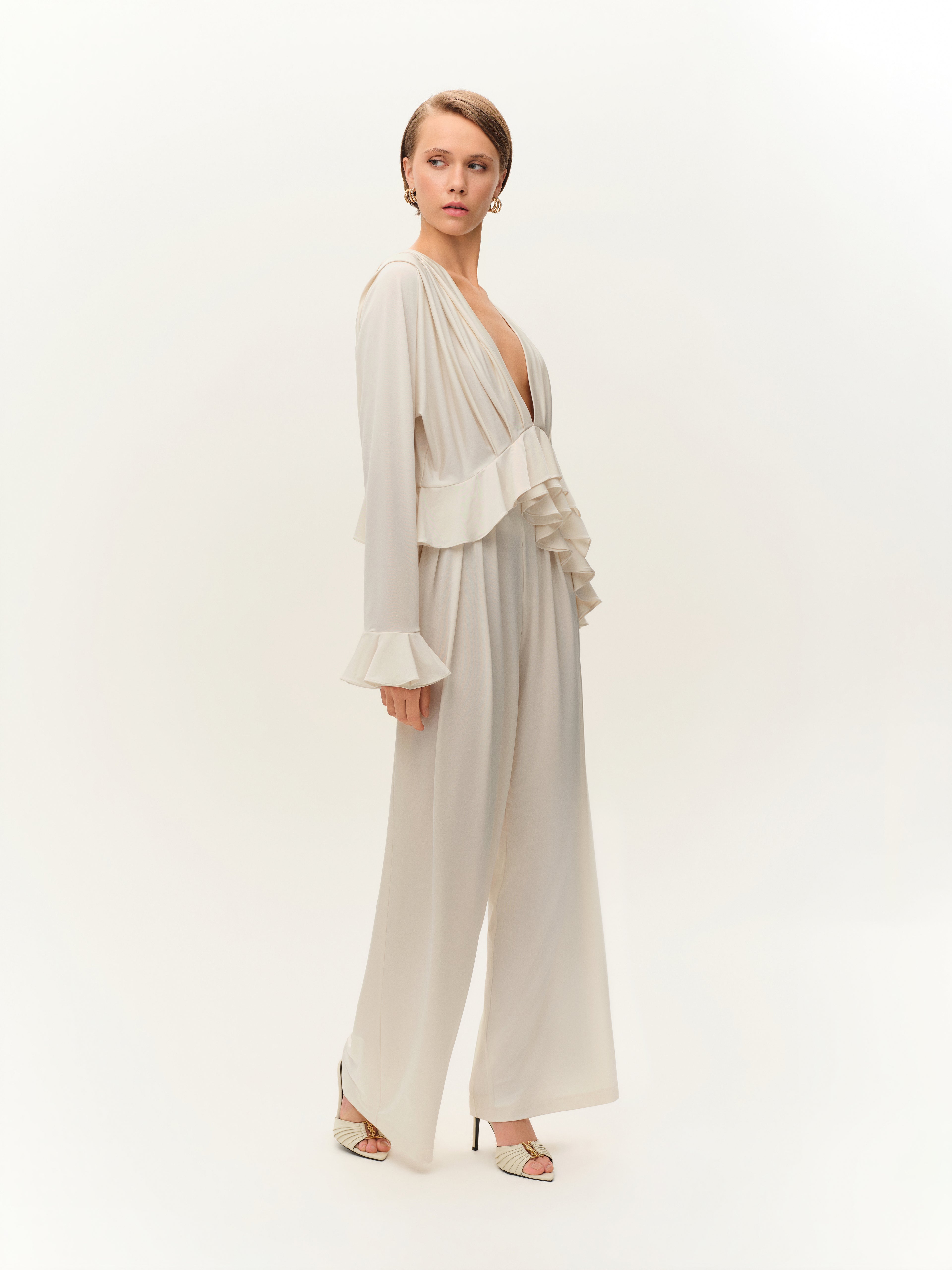 Krem Volan Detaylı Bluz & Pantolon Takım
